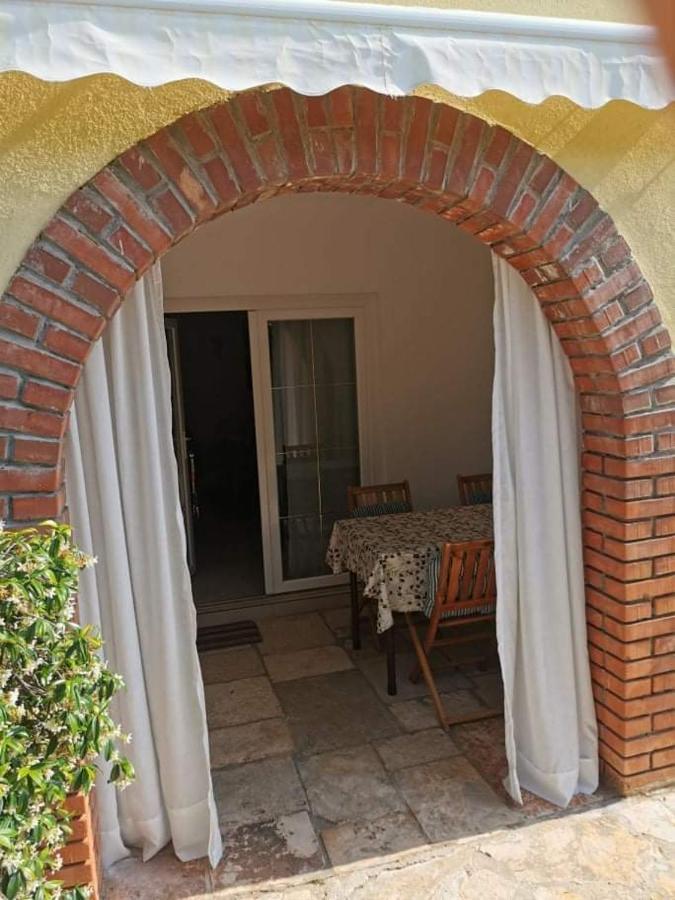 App Carla Apartment Novigrad  ภายนอก รูปภาพ