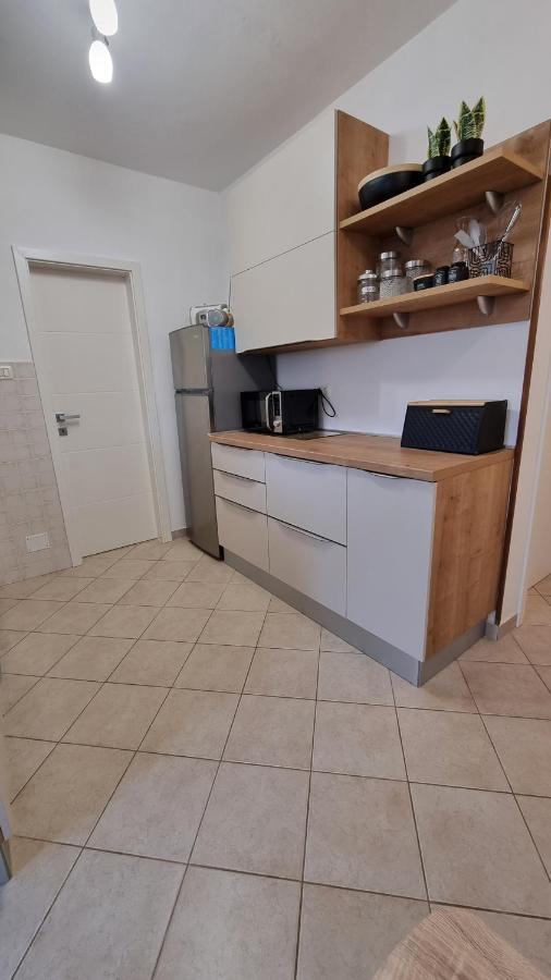 App Carla Apartment Novigrad  ภายนอก รูปภาพ
