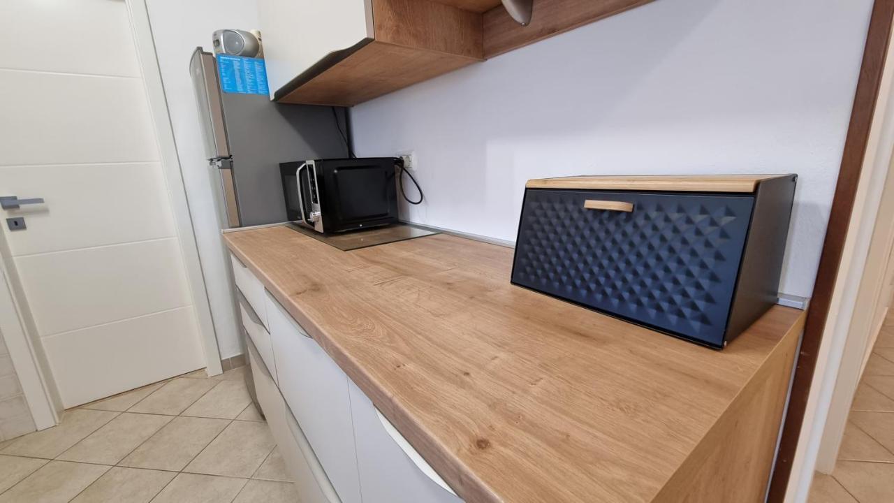 App Carla Apartment Novigrad  ภายนอก รูปภาพ
